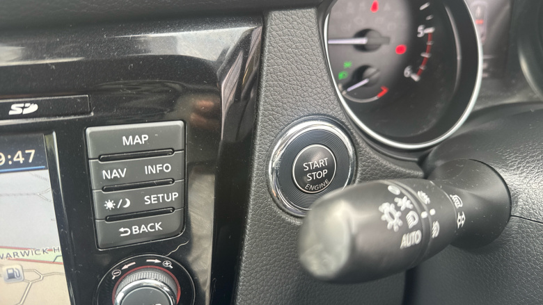 Nissan Qashqai 1.5 dCi Tekna 5dr Diesel Hatchback